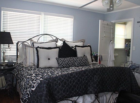 5th image of 213 Sivley St