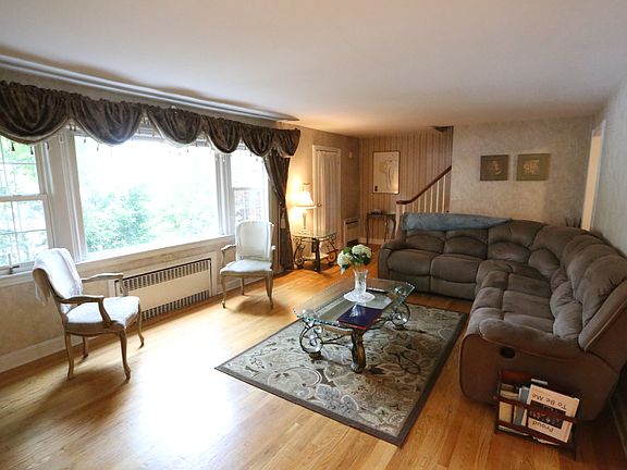 3rd image of 80 Argyle Pl