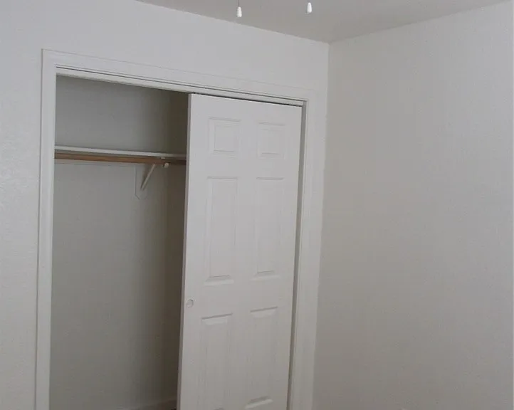 432 Harbor Dr — Photo 8