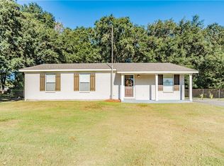 10801 Meadow Ln W, Irvington, AL 36544