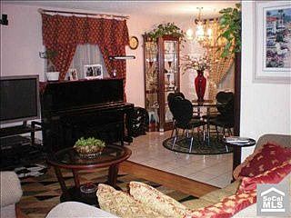 4th image of 21249 Figueroa St Unit 17