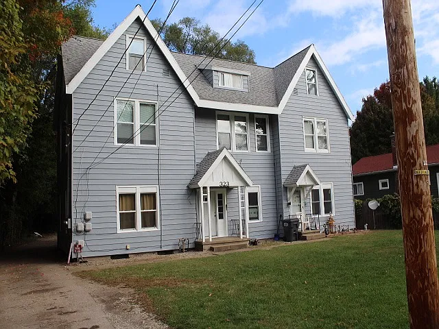 323 Western Ave #D — Photo 1