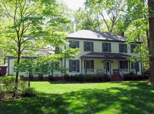 3121 Mount Hill Dr, Midlothian, VA 23113