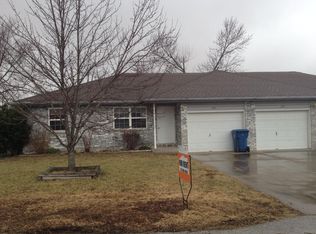 125 W Terrace Ct, Sparta, MO 65753