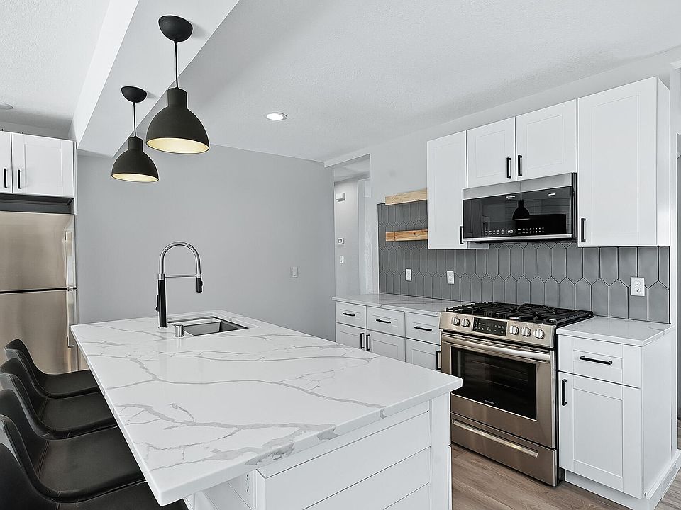 1st image of 1896 Montreal Ave