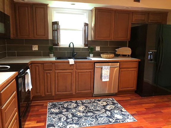 3rd image of 1927 Northwood Dr