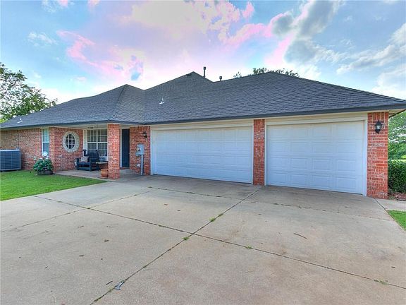 5th image of 1720 Quail Creek Dr