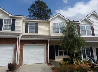 15587 Stronvar House Ln, Charlotte, NC 28277