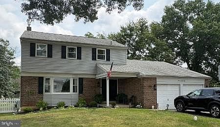 1st image of 475 Lexington Dr