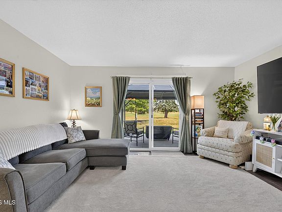 5th image of 728 Fairway Dr APT 11