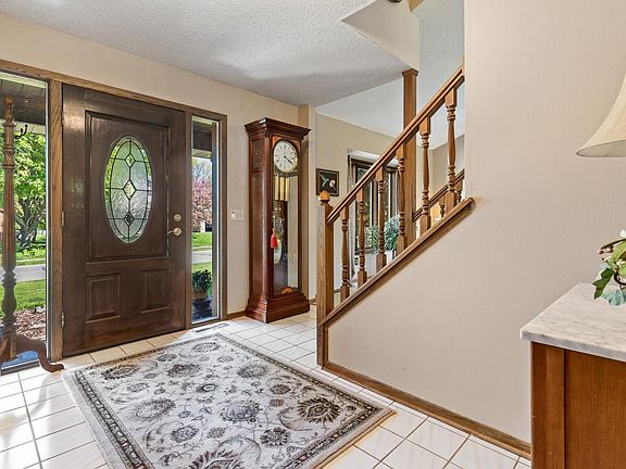 4th image of 17880 Liv Ln