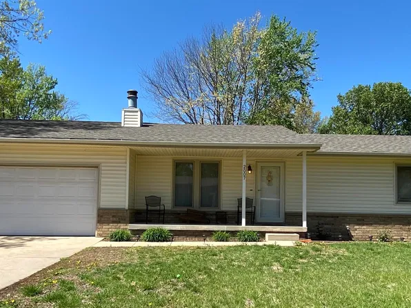 2007 N Shefford St, Wichita, KS 67212