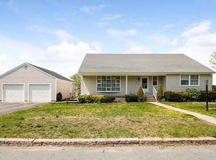 701 S Almond St, Fall River, MA 02724