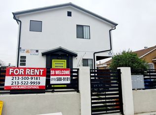 84(142-144 1/2), Los Angeles, CA 90003