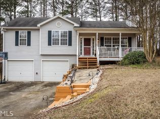 135 Lenox Ct, Hiram, GA 30141