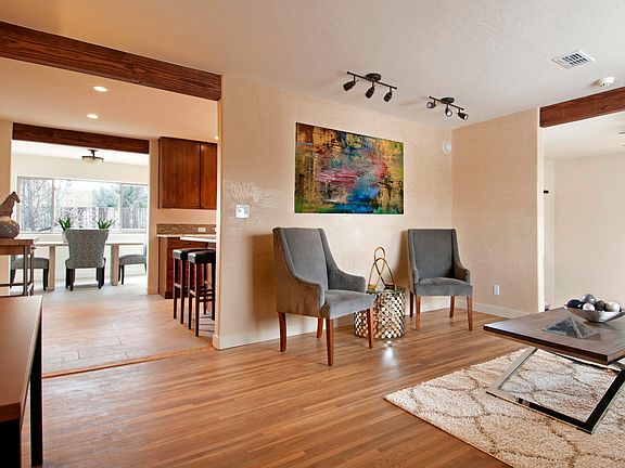 2nd image of 109 Solana Dr