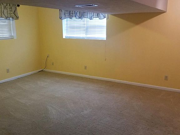 2nd image of 528 Southbrook Dr
