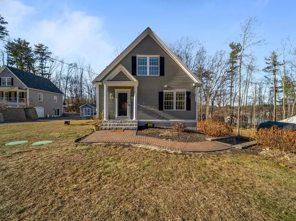 11 Hilltop Lane, Hampstead, NH 03841