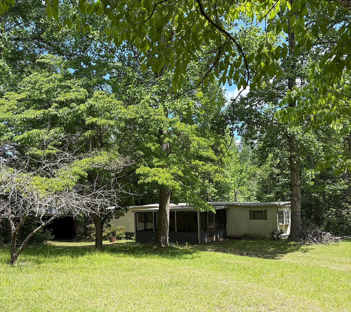 Building Photo - 39 Valley View Dr