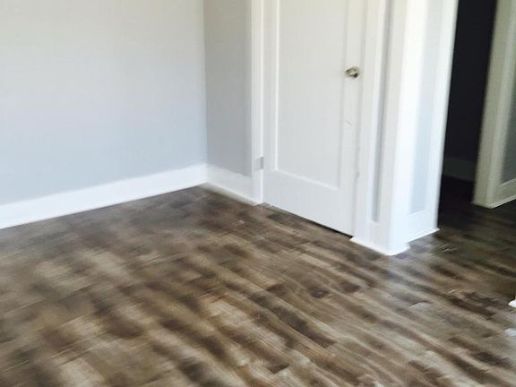 2nd image of 328 S Columbia Ave #204