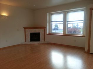 302 Terrace Dr, Brookfield, WI 53045