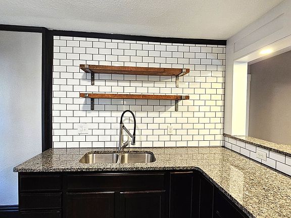 4th image of 111 N Clifton Ave #2