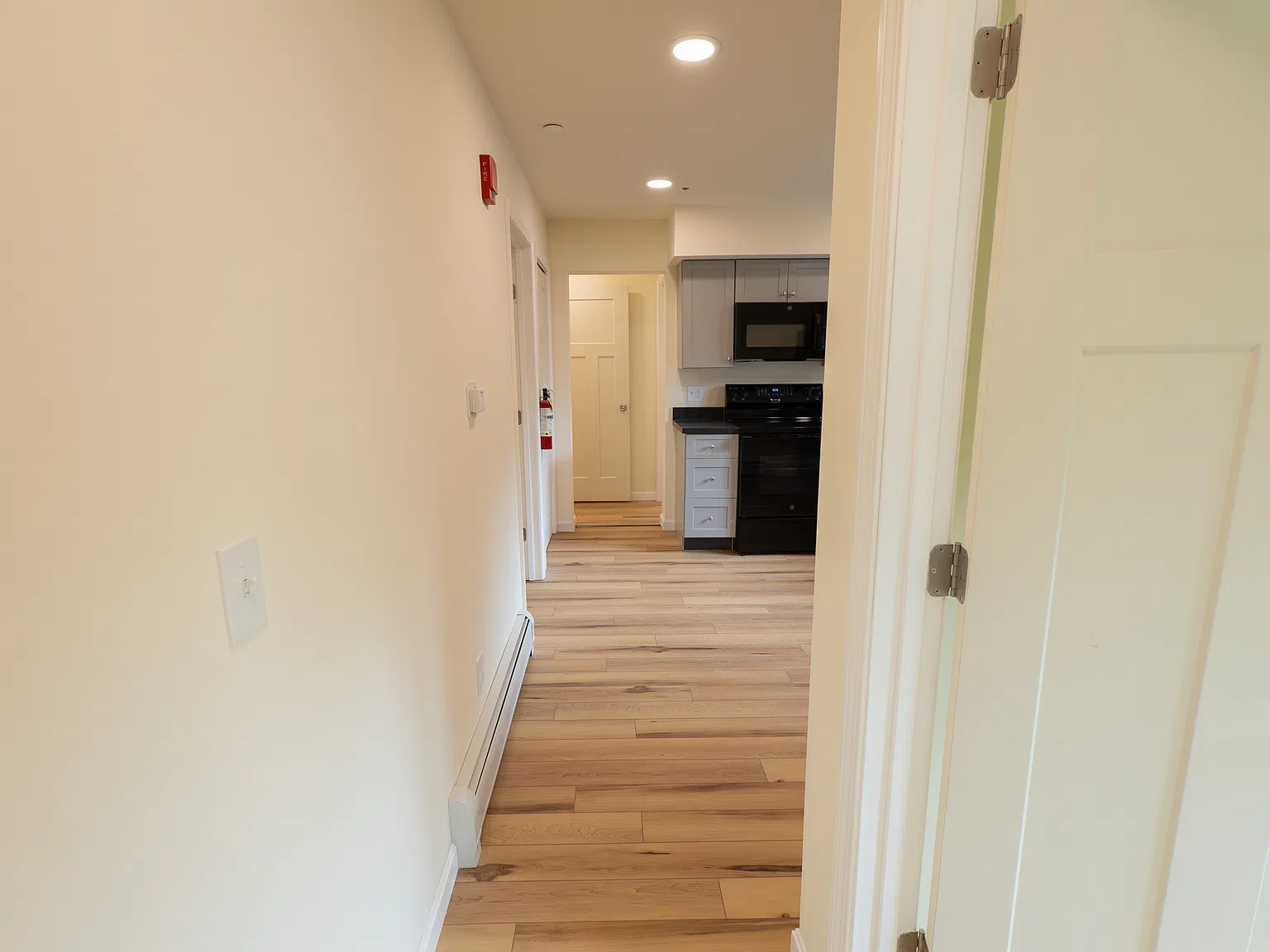 4 bed, $975 — Photo 3