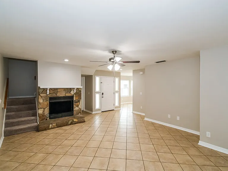 8389 Argyle Corners Ct — Photo 6