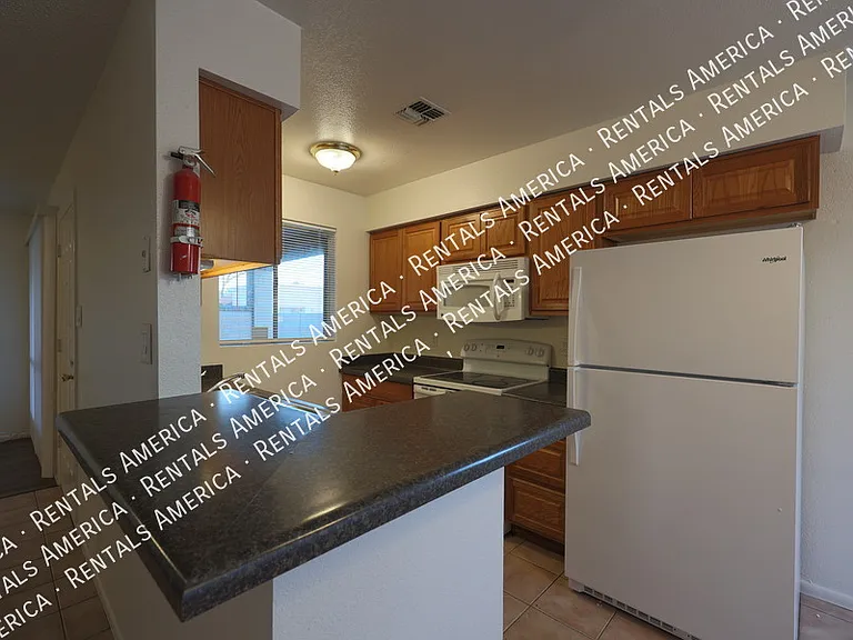 9029 W Elm St #8 — Photo 14
