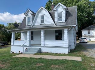 640 36th St NW, Roanoke, VA
