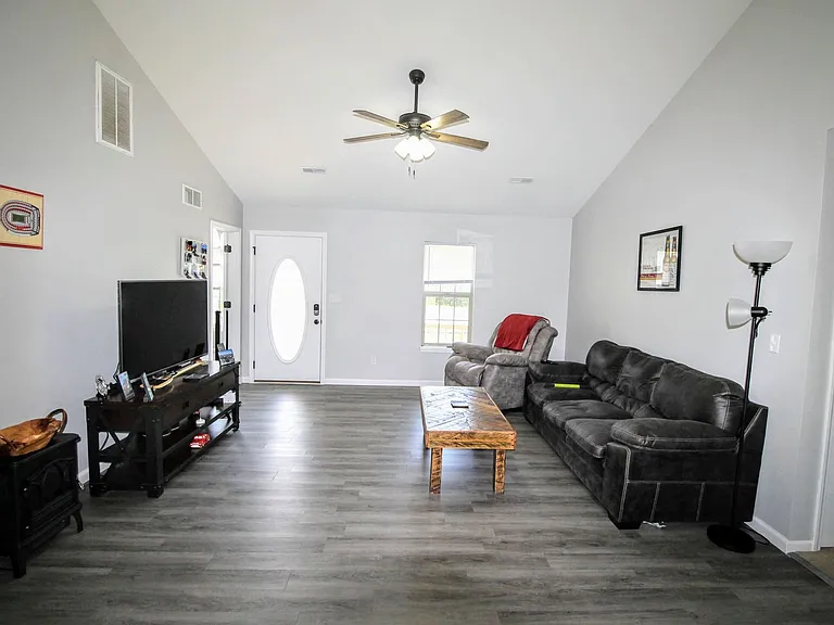 22758 Return Ln — Photo 3