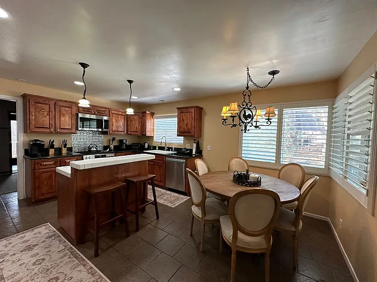 200 E Rainbow Blvd — Photo 7