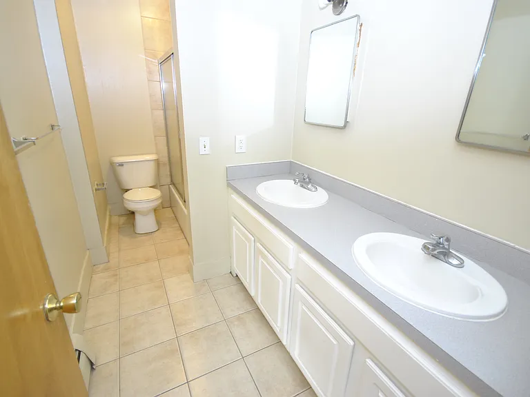817 Arch St — Photo 21