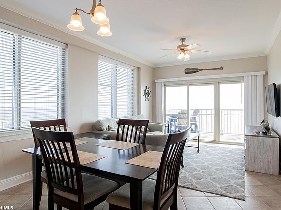 5th image of 1010 Beach Blvd #1501