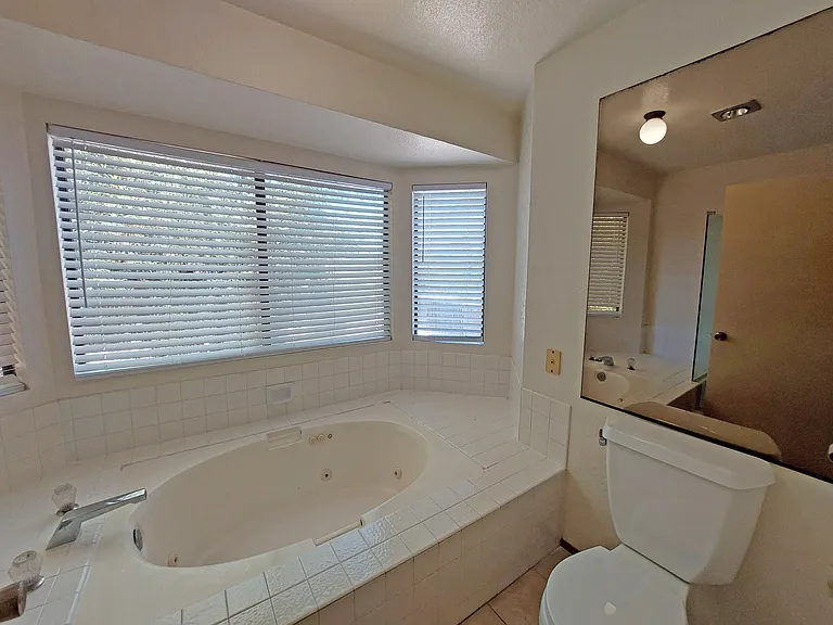 11710 Calle Vivienda — Photo 14