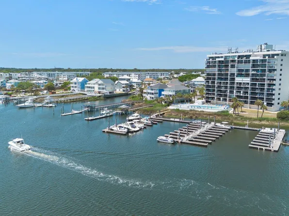 1080 Saint Joseph Street Apt 2b, Carolina Beach, NC 28428