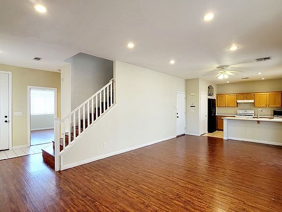 4th image of 8344 Golden Cypress Ave