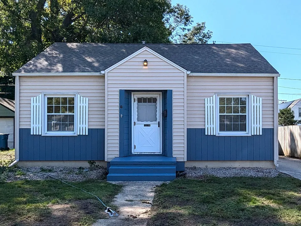 1383 Montague Ave