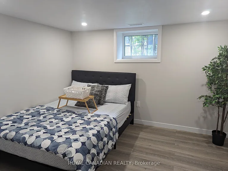 67 Seven Oaks Dr #BASEMENT — Photo 8