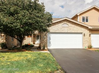 7714 Northfield Ln, Tinley Park, IL 60487