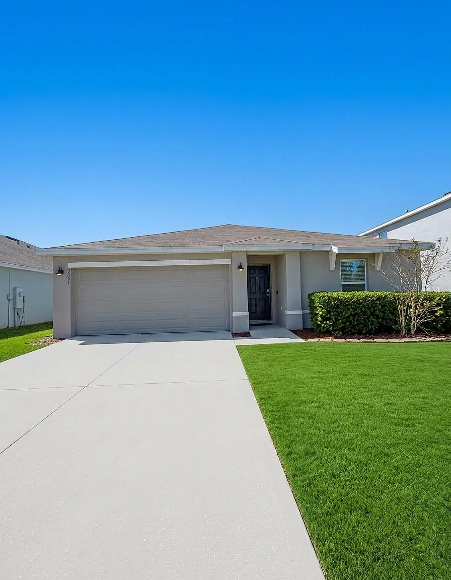 4 bed, 2.0 bath, 1483 sqft, $1,850 — Photo 1