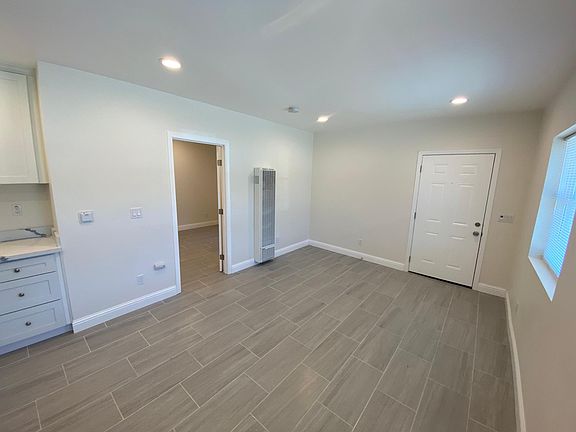 4th image of 205 Bw Williams Dr #Adu