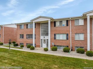 8251 Denwood Dr #G1, Sterling Heights, MI 48312