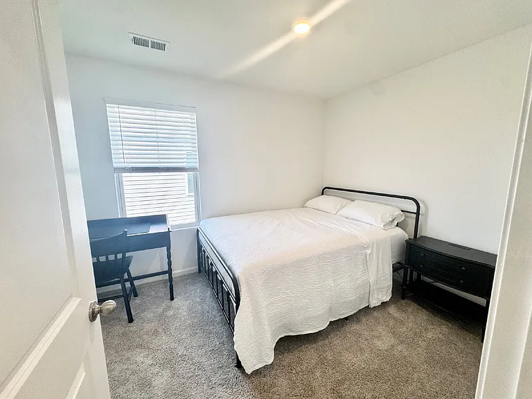 551 Seaborn Cir — Photo 19