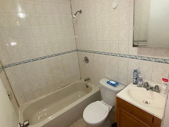 5th image of 1584 Saint Marks Ave