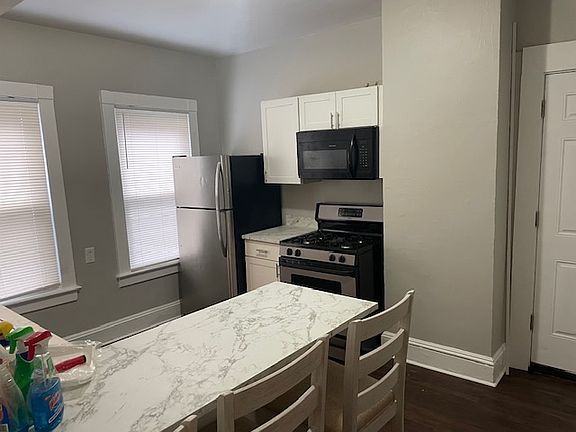 2nd image of 36 Garden St APT 2