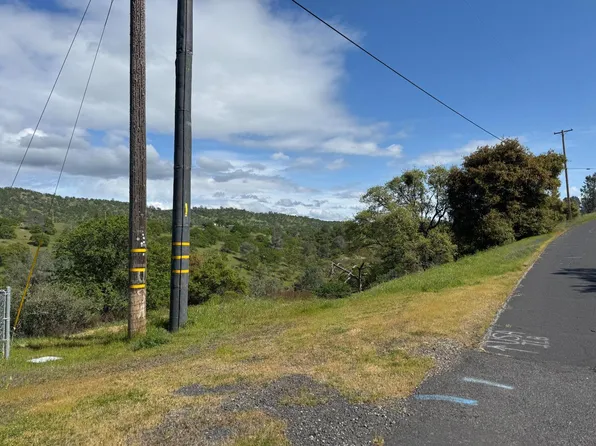 679 Zarzamora St, La Grange, CA 95329