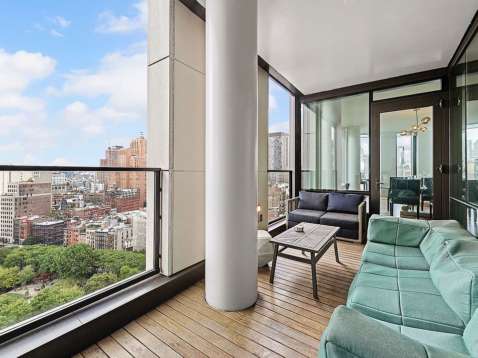 1st image of 101 Warren St APT 2050