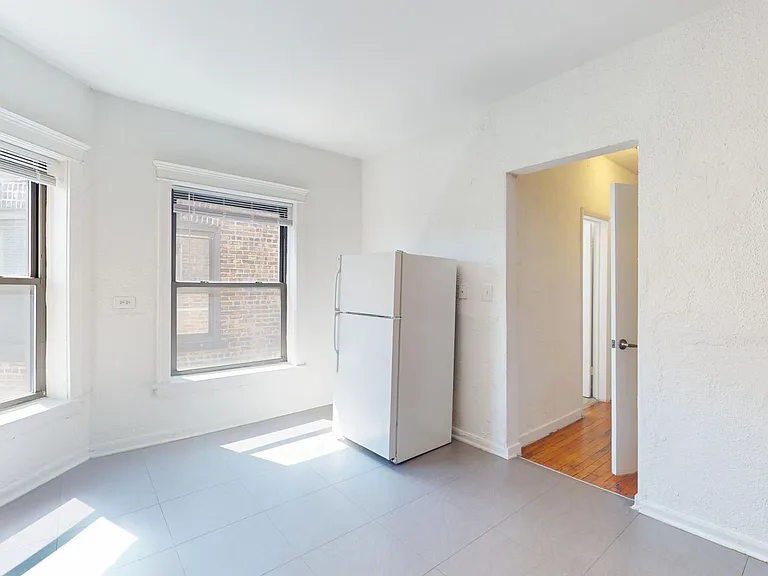 1515 E. 54th Street — Photo 6
