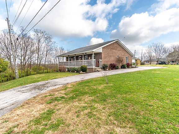 5th image of 230 Winton Dr